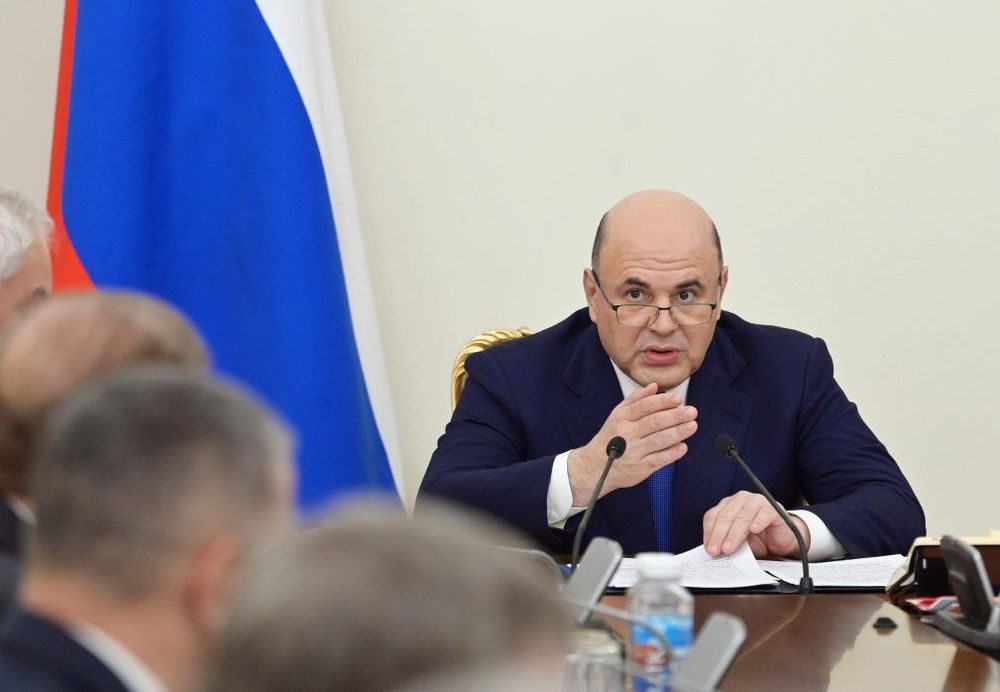 Мишустин заявил, что любит хоккей больше футбола Мишустин заявил, что любит хоккей больше футбола