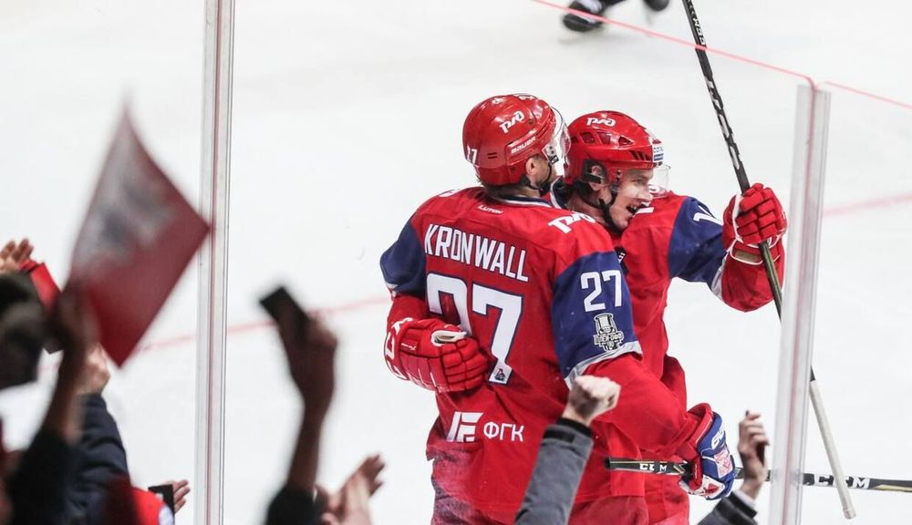 «Локомотив» отправился на матч против СКА без Кронвалля и Контиолы «Локомотив» отправился на матч против СКА без Кронвалля и Контиолы