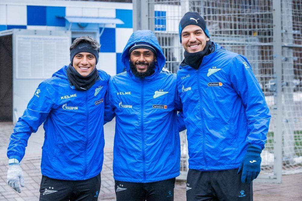 «Зенит»  попытается отменить дисквалификацию Вендела за неприличный жест «Зенит»  попытается отменить дисквалификацию Вендела за неприличный жест