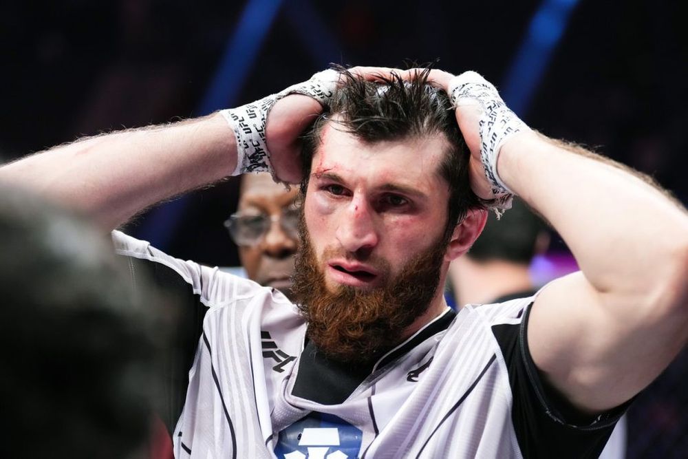 Менеджер чемпиона UFC Ислама Махачева раскритиковал судейство на турнире UFC 282