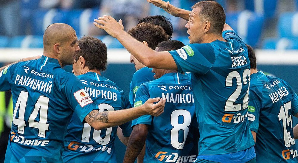 Дзюба ответил болельщику «Спартака» про подкуп судьи