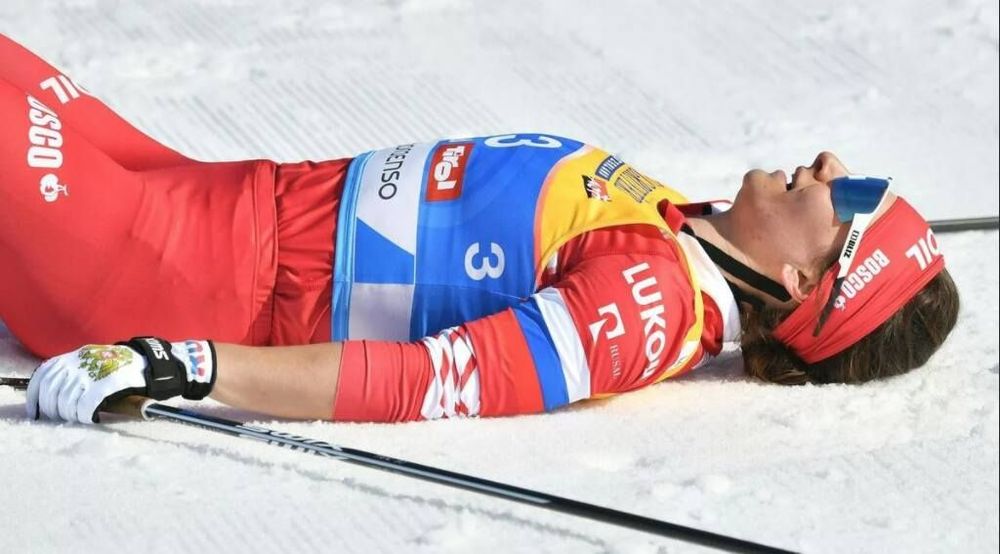 Лыжницу Наталью Непряеву ждет операция в Москве