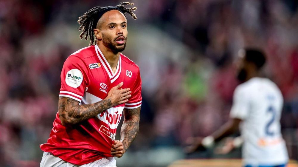 Агент Бонгонда заявил, что вингер «Спартака» может сыграть с «Уралом» Агент Бонгонда заявил, что вингер «Спартака» может сыграть с «Уралом»