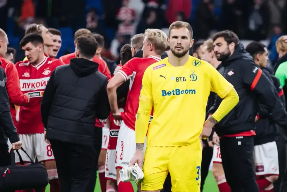 Рыков: Надо поддержать Лещука после матча со «Спартаком» Рыков: Надо поддержать Лещука после матча со «Спартаком»