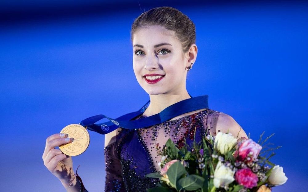 Алене Косторной исполнилось 20 лет. Вышла замуж и готовится к новому сезону