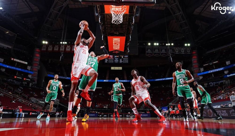 «Хьюстон» проиграл в 16-й раз подряд