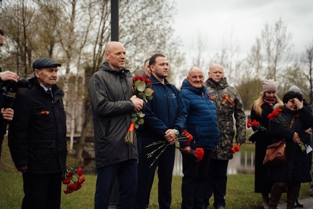 На Пискаревском кладбище почтили память спортсменов, защищавших Ленинград