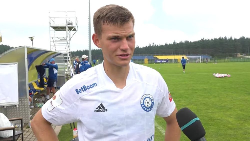 «Оренбург» выкупил у «Зенита» 20-летнего защитника Хотулева