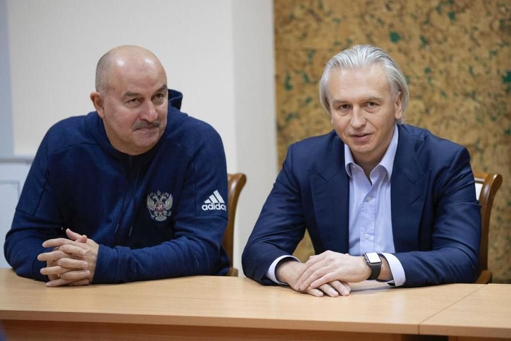 Дюков заявил, что сезон РПЛ будет нельзя возобновить даже в начале июня