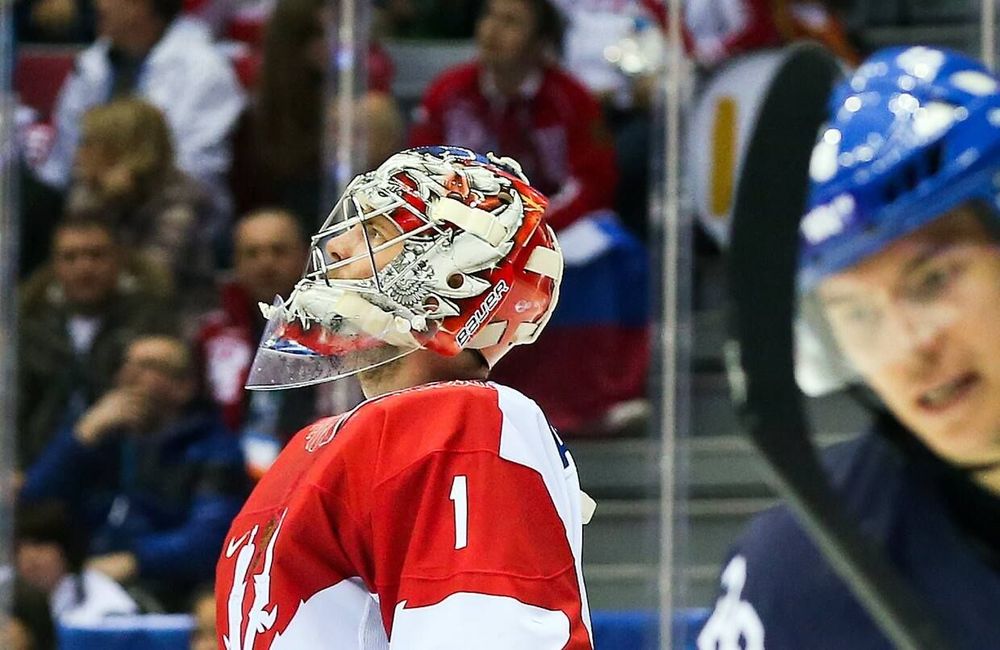 Вратарь «Айлендерс» Семен Варламов отразил 44 из 49 бросков, но его команда проиграла