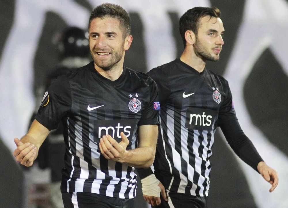 Экс-полузащитник ЦСКА надеется, что российские клубы скоро вернуться в Лигу Европы Экс-полузащитник ЦСКА надеется, что российские клубы скоро вернуться в Лигу Европы