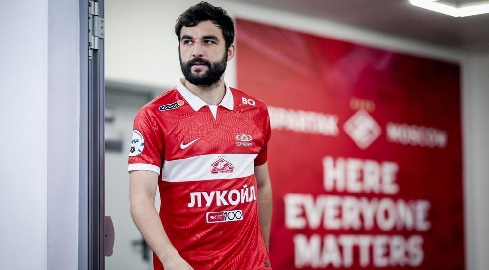 Мостовой заявил, что Джикия подойдет любой команде, если покинет «Спартак» Мостовой заявил, что Джикия подойдет любой команде, если покинет «Спартак»