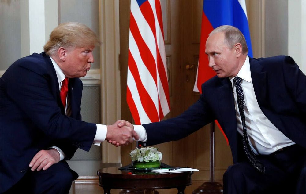 Трамп поздравил Путина с превосходным проведением ЧМ-2018