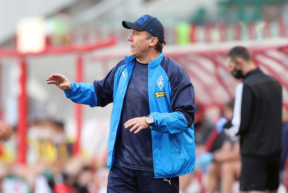 Тарханов объяснил смену тренера в «Торпедо» Тарханов объяснил смену тренера в «Торпедо»