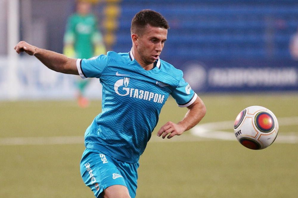 Богаев улетел на сбор, Дзюба — нет