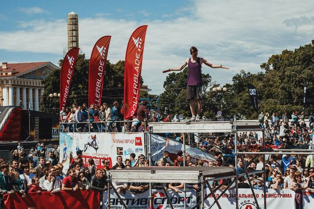Поддержи уникальный уличный фестиваль спорта на Дворцовой площади и получи приз!