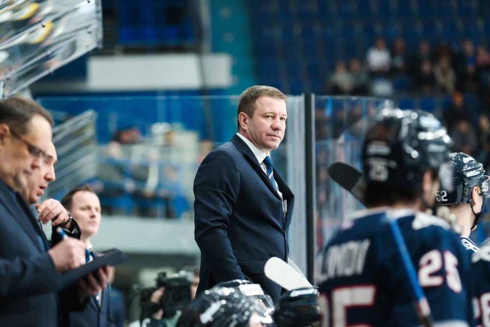 Руководство «Нефтехимика» отправило Леонтьева в отставку