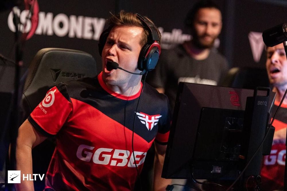 Heroic героически вышли в плей-офф вместе с Astralis и G2