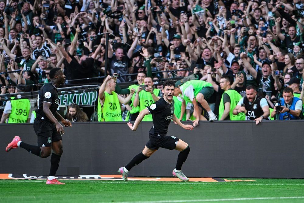 Афанасьев считает, что Сперцян - лучший полузащитник минувшего сезона в РПЛ Афанасьев считает, что Сперцян - лучший полузащитник минувшего сезона в РПЛ