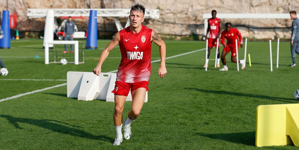 Бывший игрок «Барселоны» посчитал, что уровень Головина выше «Монако» 