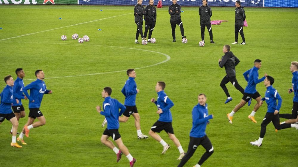 Гаджиев считает «Зенит» и «Бетис» равными командами Гаджиев считает «Зенит» и «Бетис» равными командами