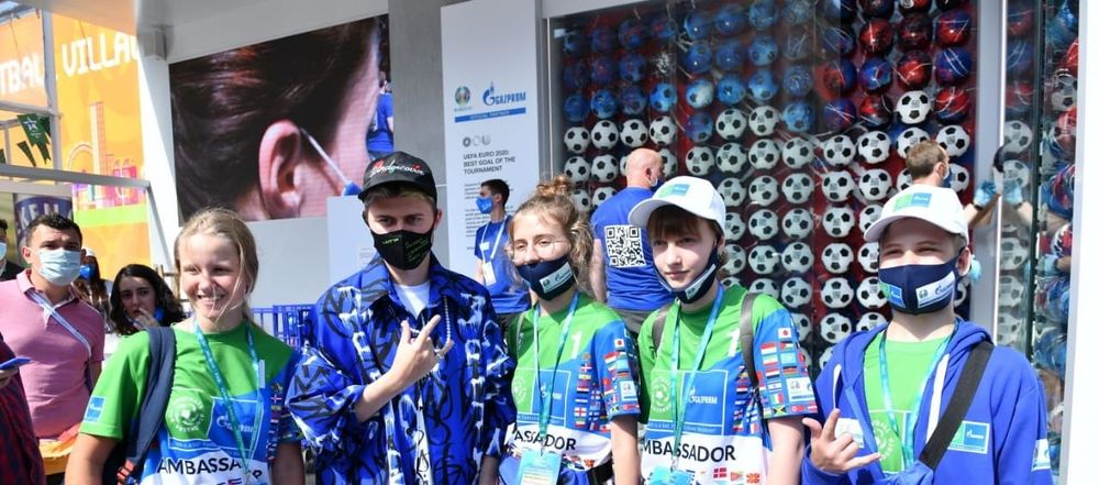 NFT-трофей УЕФА ЕВРО 2020: арт-инсталляция разобрана для 3D сканирования NFT-трофей УЕФА ЕВРО 2020: арт-инсталляция разобрана для 3D сканирования