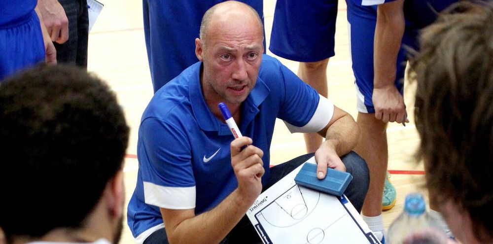 Официально: Василий Карасев остается в «Зените»