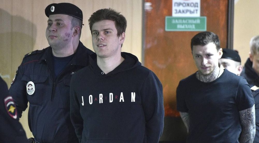 «Нас хотят разлучить на большой срок». Трогательный пост матери братьев Кокориных «Нас хотят разлучить на большой срок». Трогательный пост матери братьев Кокориных