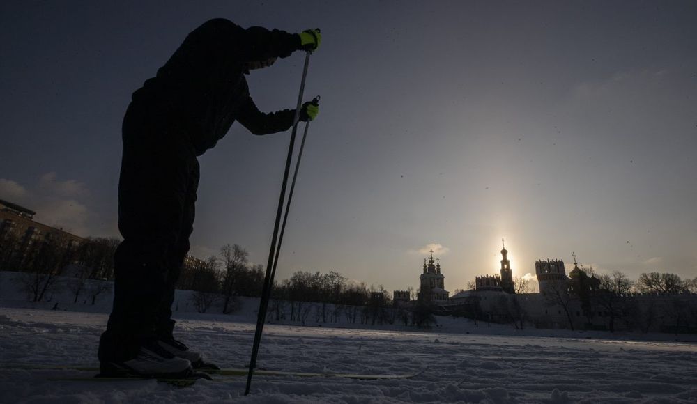 FIS не связывает сохранение квот для российских лыжников на Кубок мира с их возможным участием в турнире FIS не связывает сохранение квот для российских лыжников на Кубок мира с их возможным участием в турнире