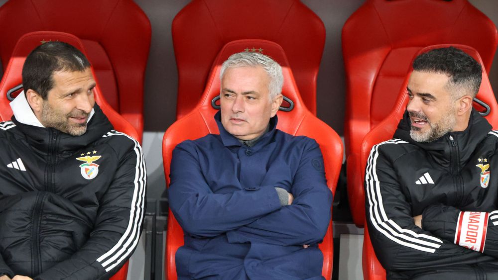 Украинский вратарь забил гол и спас Моуринью. Конте опозорился. Итоги общего этапа Лиги чемпионов