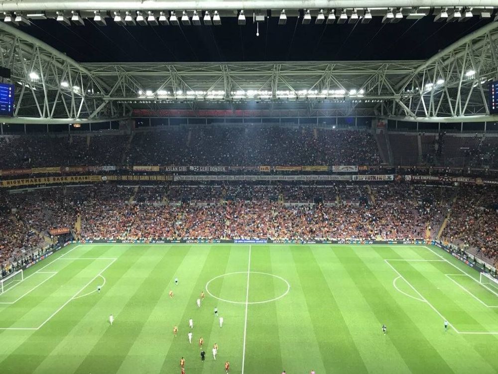 «Галатасарай» — «Локомотив»: Хозяева удвоили преимущество