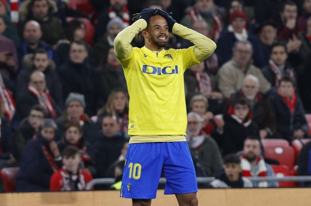 «Спартак» согласовал переход Бонгонда с «Кадисом»