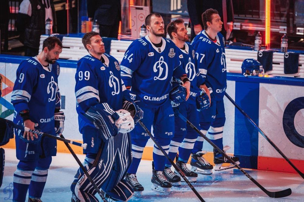 «Динамо» обыграло «Трактор» и сократило отставание в Кубке Гагарина