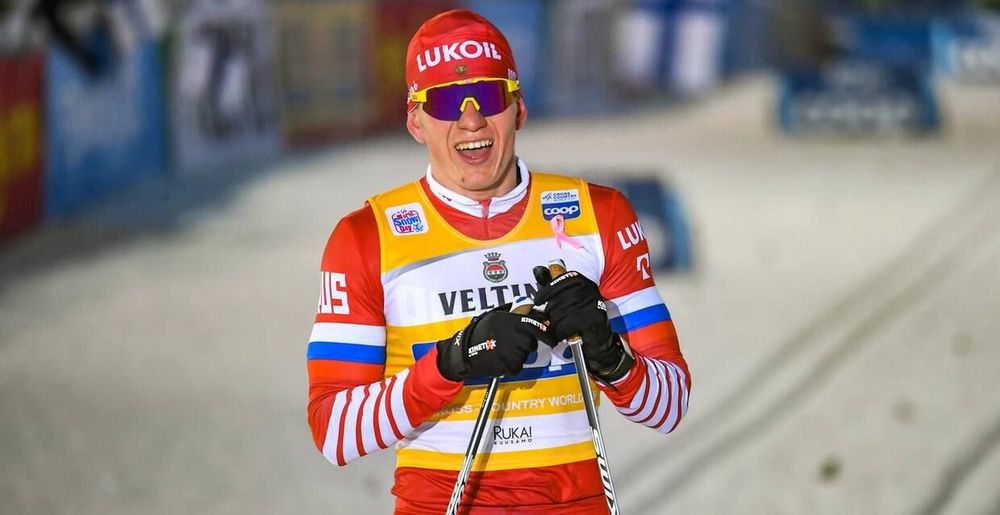 Александр Большунов выиграл пасьют на Кубке мира, Клебо подпортил ему триумф