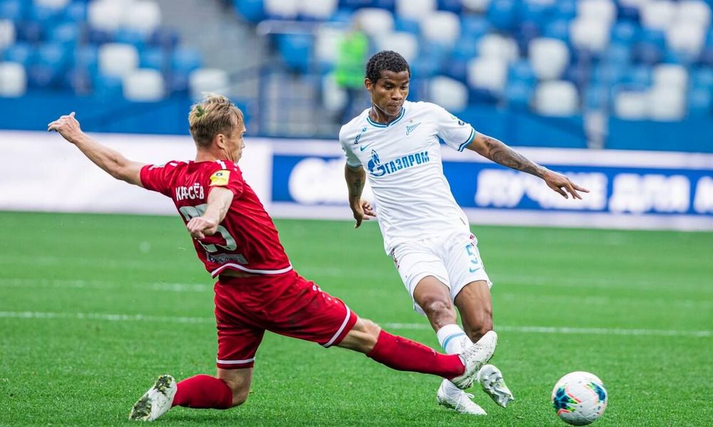 Проиграли в борьбе, но выиграли в футболе. Как сыграли зенитовцы с «Тамбовом»