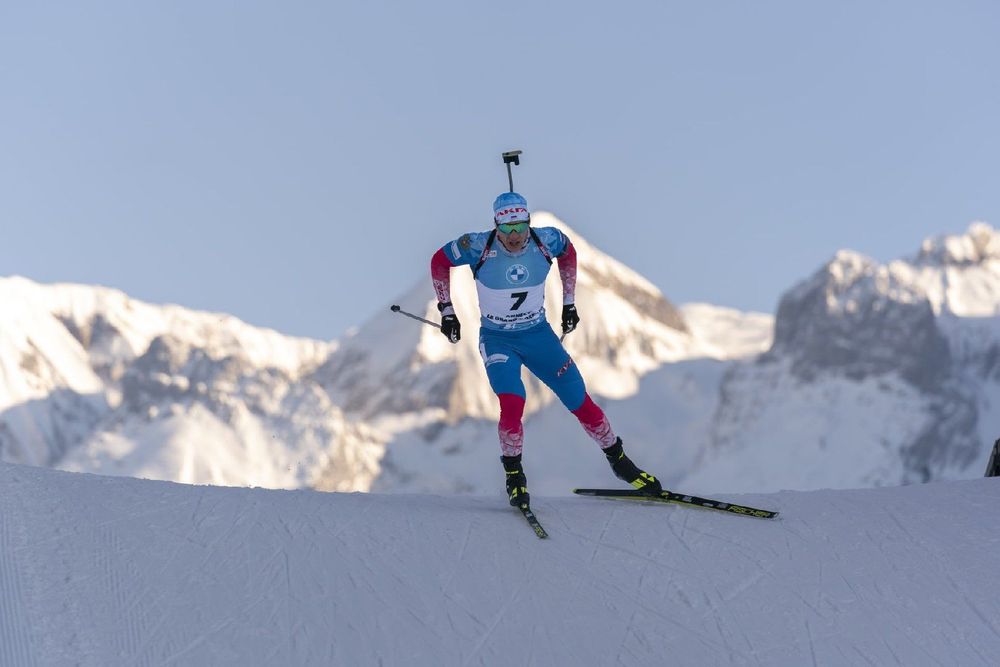 Сразу пять российских биатлонистов отобрались в масс-старт