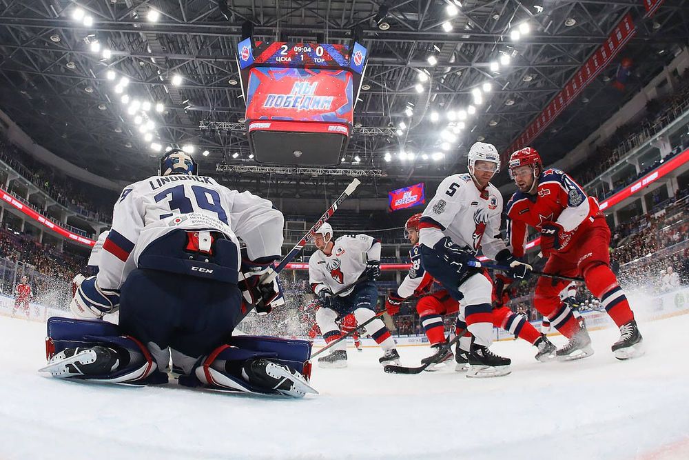 ЦСКА и «Салават Юлаев» предложили отменить налог за превышение потолка зарплат ЦСКА и «Салават Юлаев» предложили отменить налог за превышение потолка зарплат