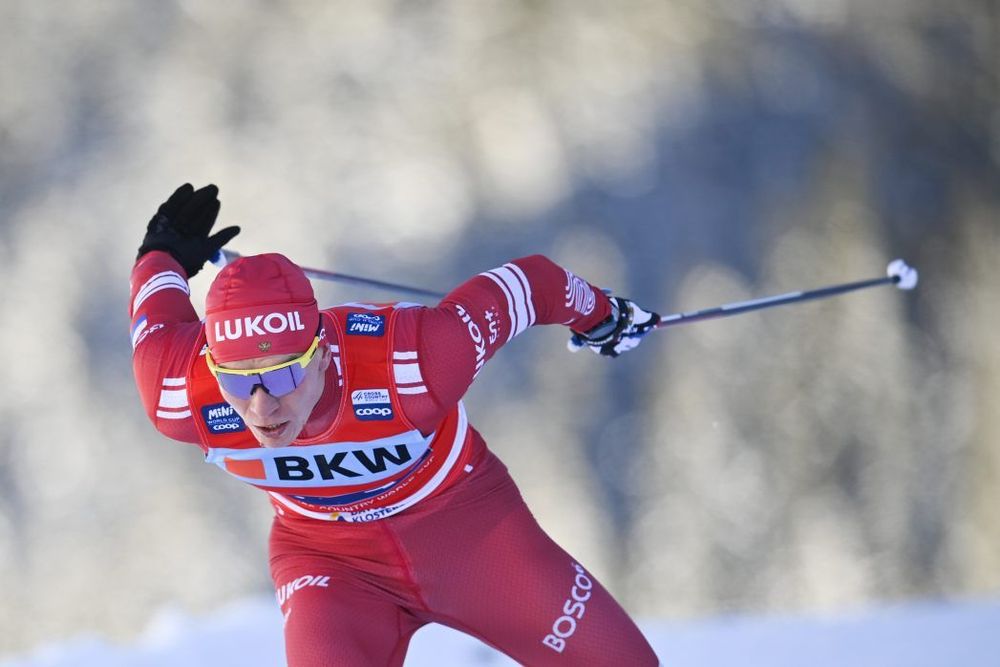 Большунов проиграл классический масс-старт на чемпионате России