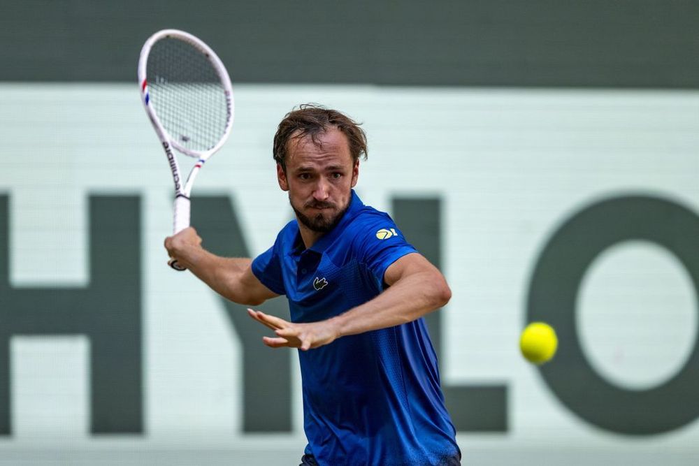 Медведев и Бублик сыграют в финале турнира в Галле