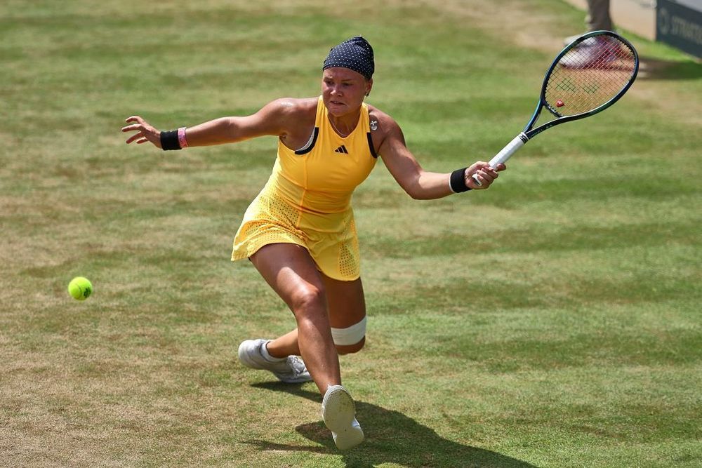 Диана Шнайдер проиграла Чжэн Циньвэнь в 1/2 финала турнира WTA 500 в Токио