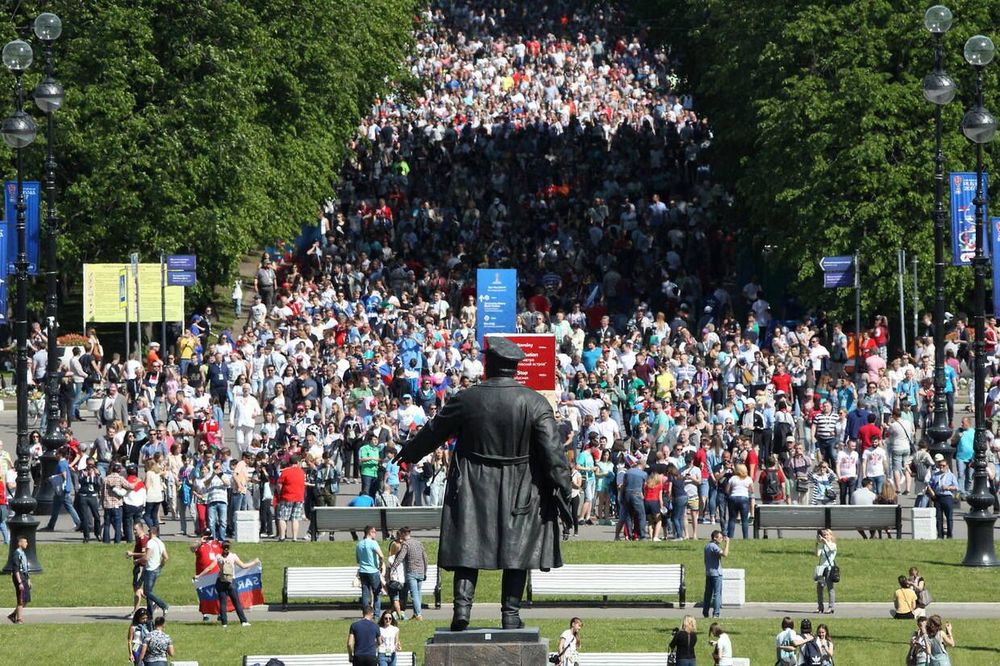 Приходите на Крестовский раньше: «Зенит» открывает «Фан-Променад»!