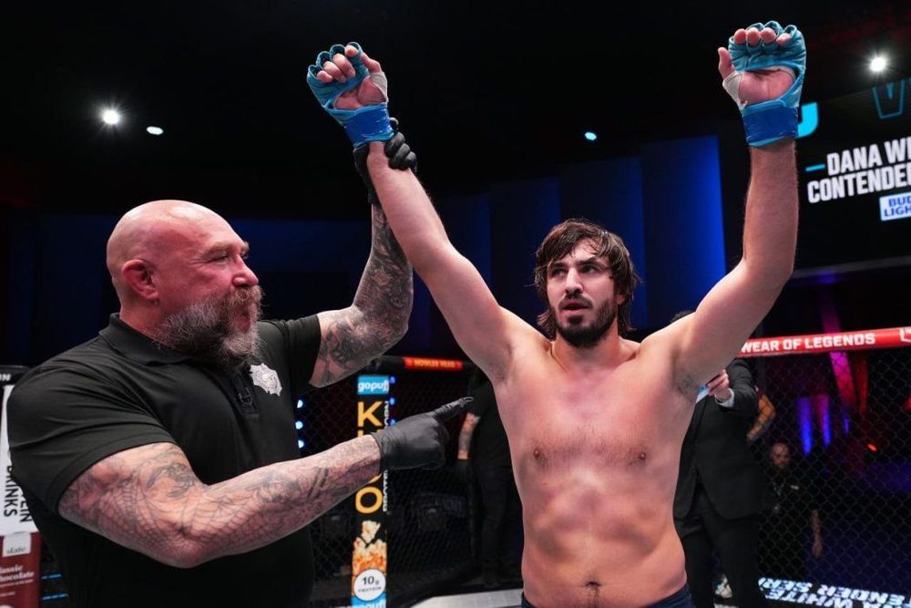 Вахитов получил контракт с UFC, финишировав соперника на DWCS