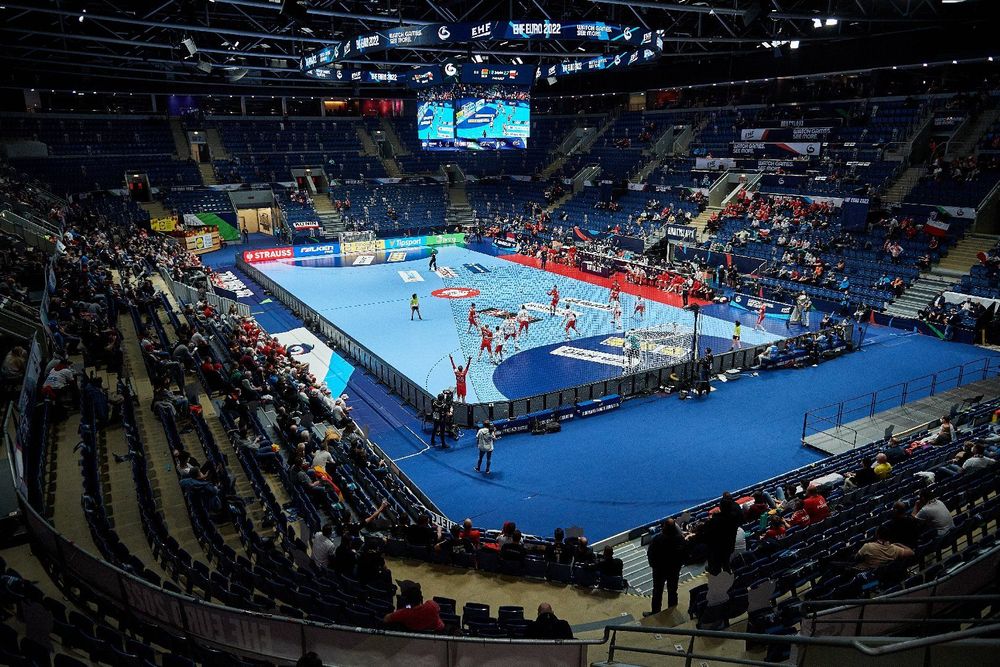 Норвегия отказалась лететь в одном самолете с Россией на 2-й групповой раунд ЧЕ по гандболу