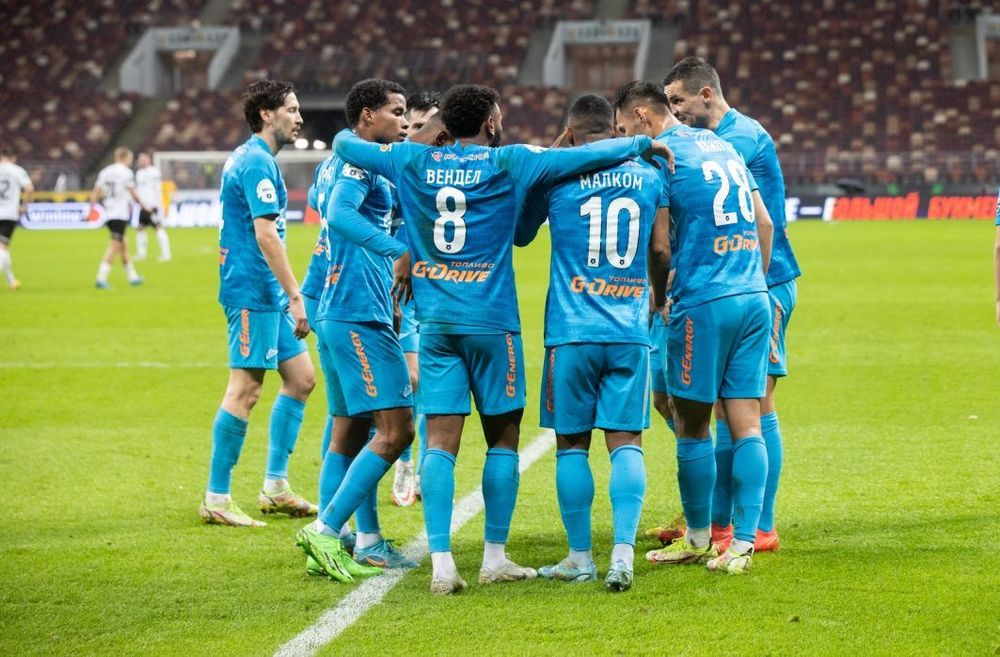 Раскрыт главный секрет селекции «Зенита»! Не ждите в клубе Джикию и возвращения Дзюбы Раскрыт главный секрет селекции «Зенита»! Не ждите в клубе Джикию и возвращения Дзюбы