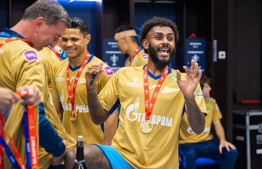 Goal: Полузащитник «Зенита» Вендел не хочет переходить в «Галатасарай»