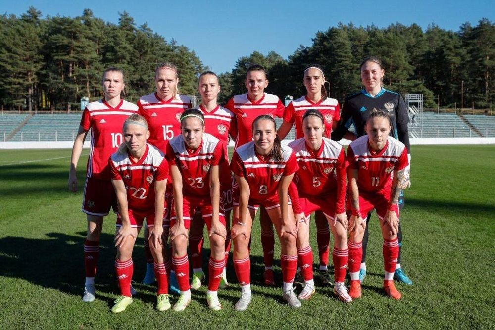 Женская сборная России по футболу потеряла две позиции в рейтинге ФИФА