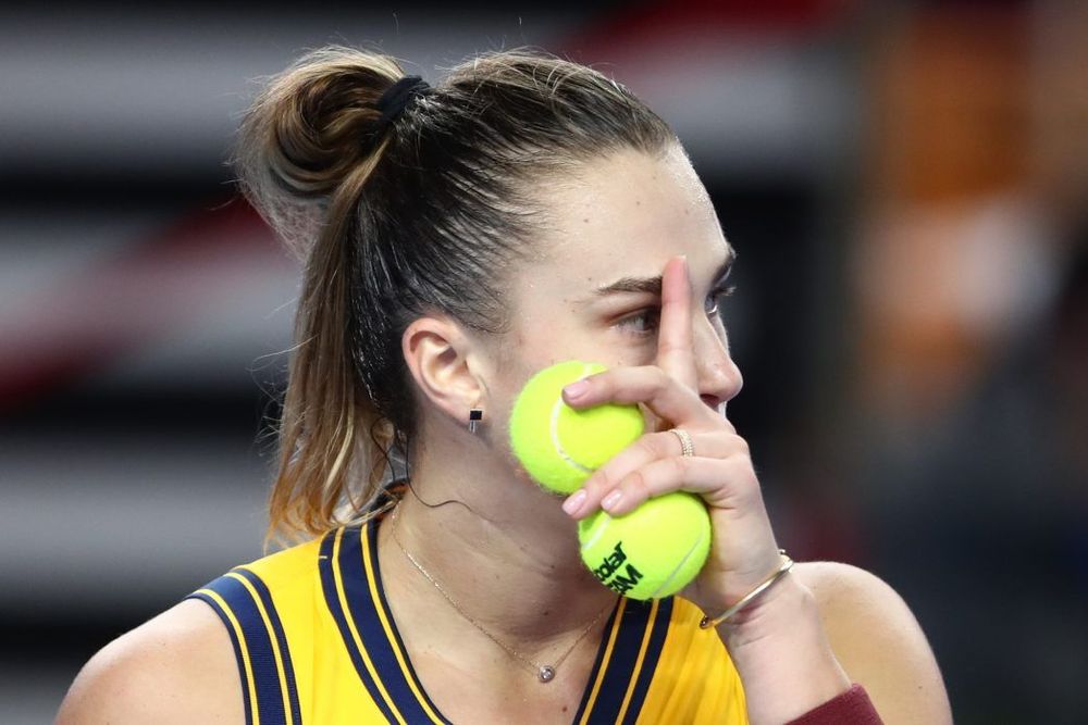 После поражения в финале WTA-1000 Соболенко отметила команду Андреевой