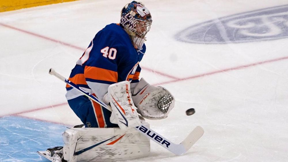 Семен Варламов отразил все броски и его «Айлендерс» выиграли Семен Варламов отразил все броски и его «Айлендерс» выиграли