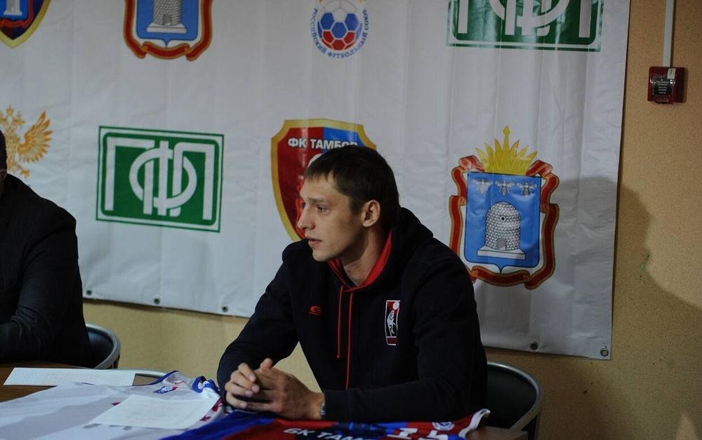 Игроков «Спартака» избили кулаками во время матча в Тамбове (ВИДЕО)