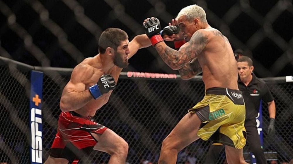 Махачев обратился к хейтерам